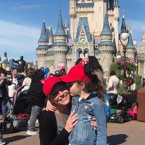 Meet your Posher, Casey